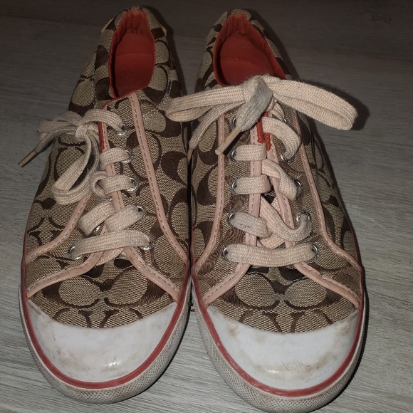 Women's coach sneakers size 7.5 - Picture 3 of 14